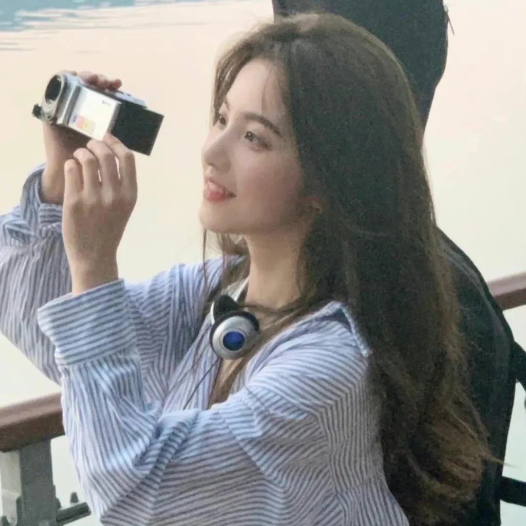 哔哔密探新歌声